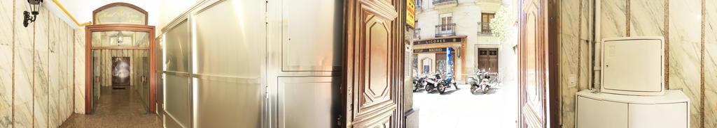 Hostal Greco Gran Via Madrid Bagian luar foto